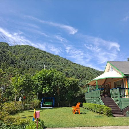 Charm Pension Gapyeong Exterior foto