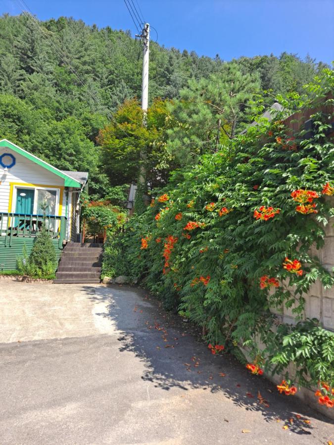 Charm Pension Gapyeong Exterior foto